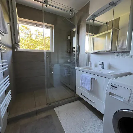 Apartment Deluxe *