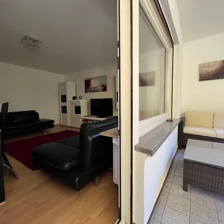 Deluxe بادن بادن